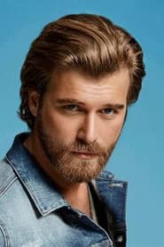 Kıvanç Tatlıtuğ