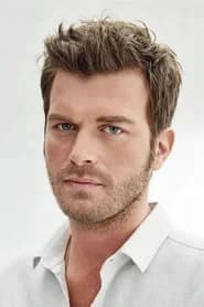 Kıvanç Tatlıtuğ