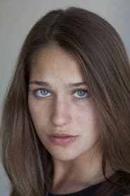 Lola Kirke