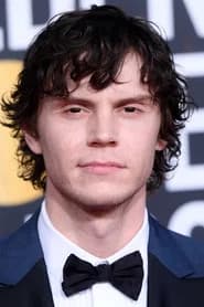Evan Peters
