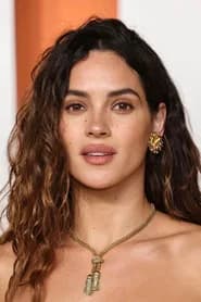 Adria Arjona
