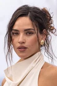 Adria Arjona