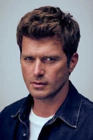 Kıvanç Tatlıtuğ