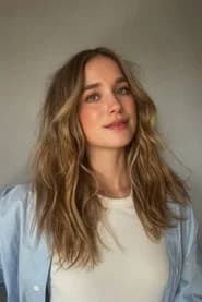 Elizabeth Lail
