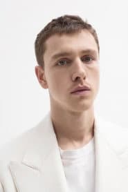 Harris Dickinson