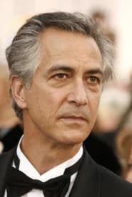 David Strathairn