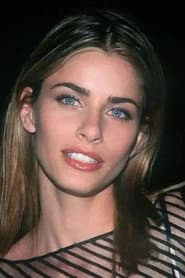 Amanda Peet