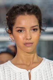 Lyna Khoudri