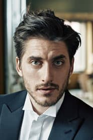 Luca Marinelli