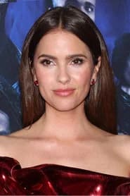 Shelley Hennig