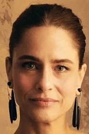 Amanda Peet