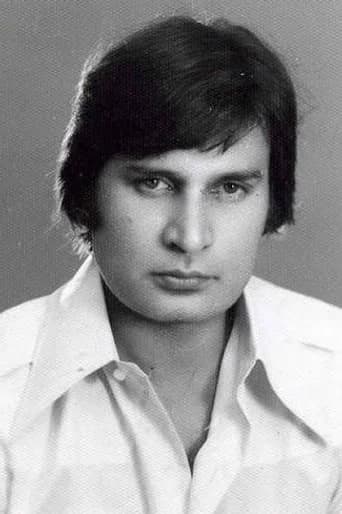 Asif Khan