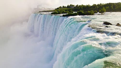 Niagara Falls still