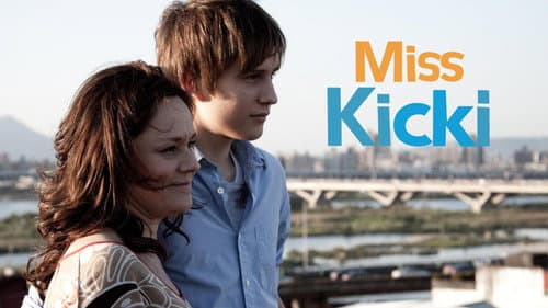 Miss Kicki still