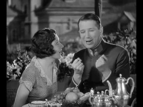 The Smiling Lieutenant: Magic in the muffin