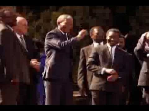 Mandela: Son of Africa, Father of a Nation