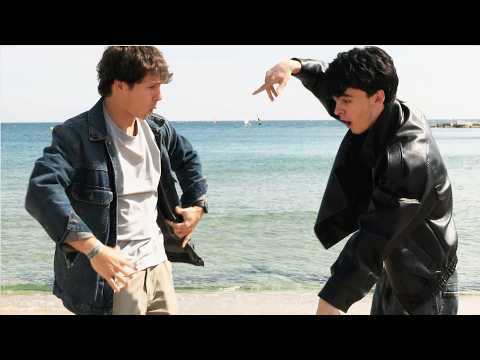 Luis Mas - Los pijos no saben bailar - Videoclip Oficial