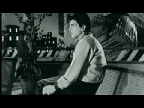 Mujhko Is Raat Ki Tanhai Mein Male - Mukesh - DIL BHI TERA HUM BHI TERE