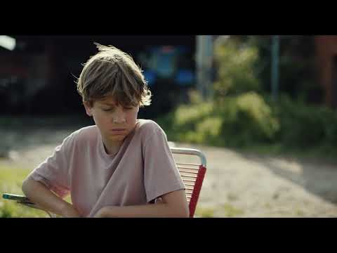DIRECTOR'S CUT 005