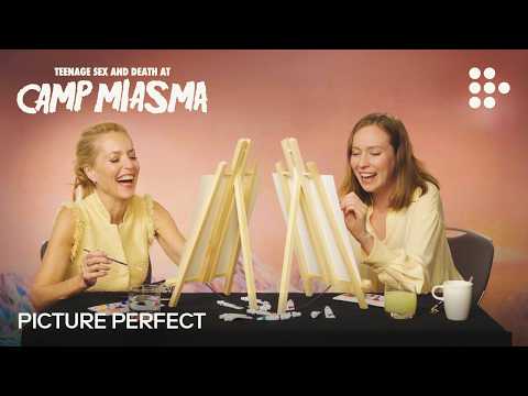 Picture Perfect with Hannah Einbinder & Gillian Anderson
