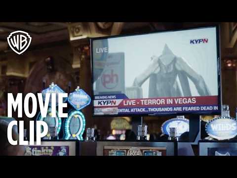 Terror in Vegas, MUTO Destroys The City - Movie Clip