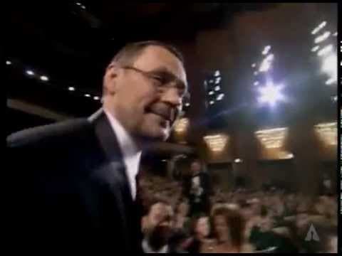Saving Private Ryan Wins Cinematography: 1999 Oscars