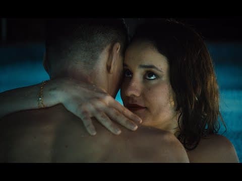 LES CORNEILLES BLANCHES - Extrait