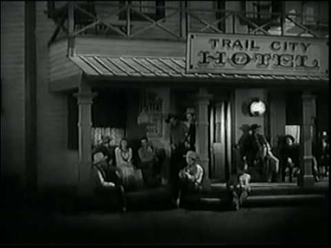 "Ukulele Ike" Cliff Edwards performs "Move Along, Little Dogie" in "Bandit Ranger" (1942)
